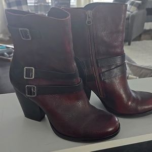 Black and red tone leather heeled boots